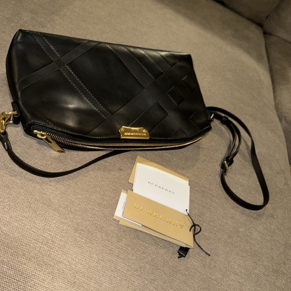 BURBERRY SMOOTH LEATHER CHECK SMALL CHICHESTER CLUTCH Bag - Picture 6 of 8